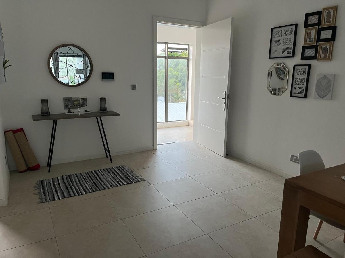Coastal View Apartments Grand-Baie Kültér fotó